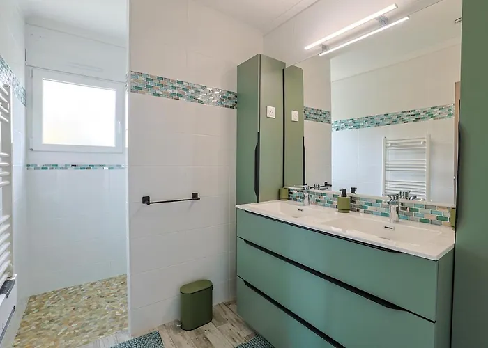 Le Saint-roch #jardin #paisible 度假居 干邑